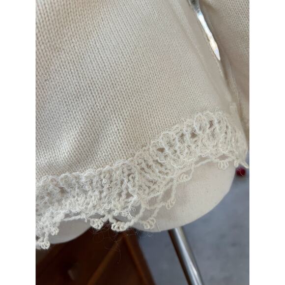 2006 Chanel Knit Cashmere Lace Cream Cardigan - Picture 4 of 15